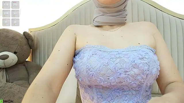 Snapshot of dalilasaadi_ chatting on November 6, 2025, 3:27 pm dalilasaadi online show from November 6, 2025, 3:27 pm