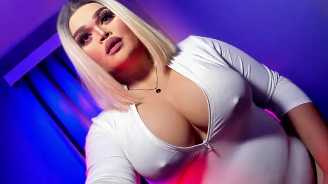 KarolinaThompson online show from March 22, 2025, 9:13 am