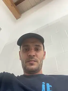 Snapshot of AlexandruUK chatting on June 17, 2026, 1:10 pm AlexandruUK online show from June 17, 2026, 1:10 pm