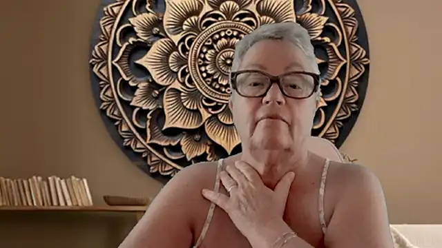 Snapshot of GrannyChrissy68 chatting on March 4, 2026, 2:25 pm GrannyChrissy68 online show from March 4, 2026, 2:25 pm