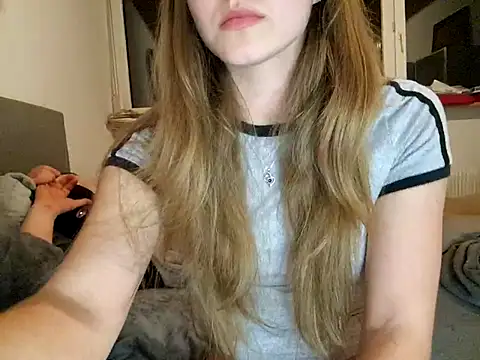 Snapshot of RubyRubin chatting on February 25, 2025, 6:23 pm RubyRubin online show from February 25, 2025, 6:23 pm