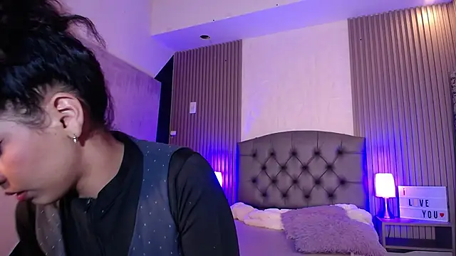 ximena diaz online show from January 10, 2025, 11:39 pm