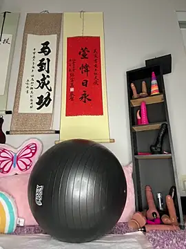 NicoleCocksXXX online show from April 8, 2026, 10:17 am