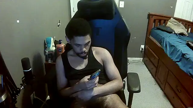 Snapshot of Neovergil0 chatting on November 10, 2025, 11:32 pm Neovergil0 online show from November 10, 2025, 11:32 pm