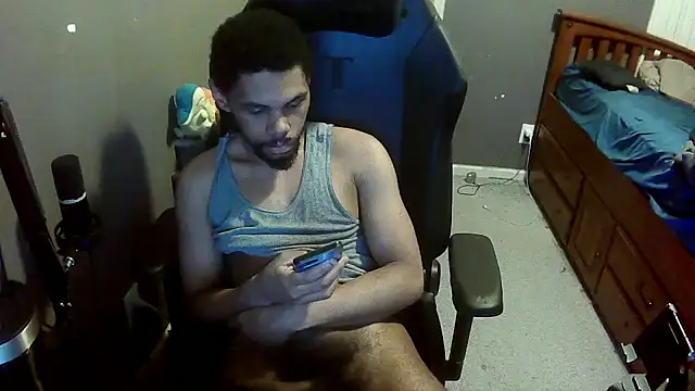 Snapshot of Neovergil0 chatting on November 7, 2025, 11:52 pm Neovergil0 online show from November 7, 2025, 11:52 pm