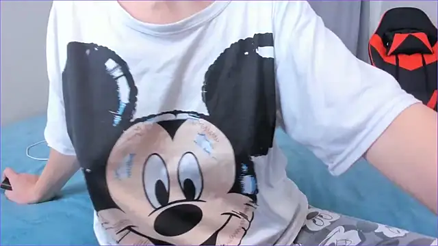 Snapshot of DreamGirl225 chatting on October 31, 2025, 10:38 pm DreamGirl225 online show from October 31, 2025, 10:38 pm