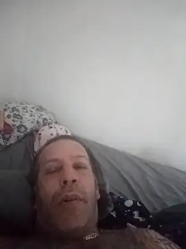 trucker1979 online show from April 23, 2026, 5:25 pm