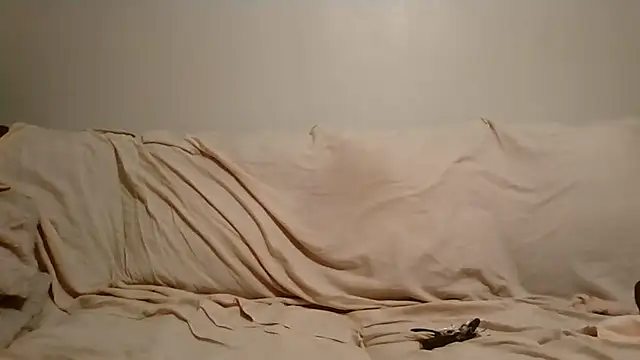 beautylovess online show from June 18, 2026, 4:45 pm