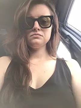 PhotoBabe online show from April 3, 2026, 3:29 pm