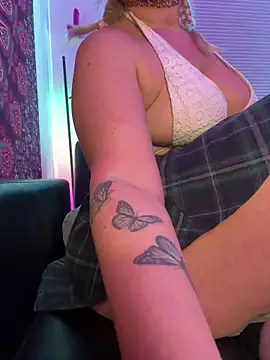 NastyMilf  online show from March 20, 2025, 9:04 am