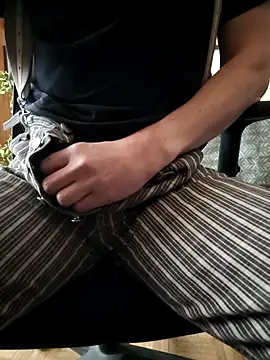 Justforoneday online show from November 25, 2025, 12:27 pm