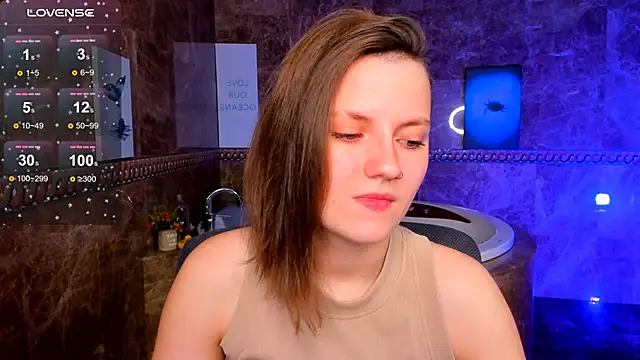 Snapshot of MelindaTin chatting on June 7, 2026, 12:49 am MelindaTin online show from June 7, 2026, 12:49 am