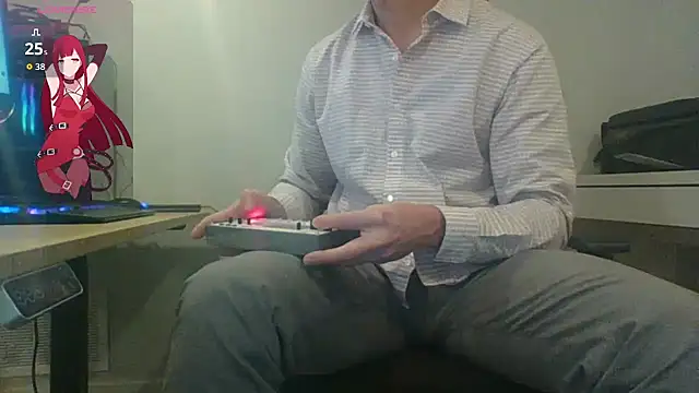 Snapshot of Bloopers66 chatting on November 5, 2025, 11:30 pm Bloopers66 online show from November 5, 2025, 11:30 pm