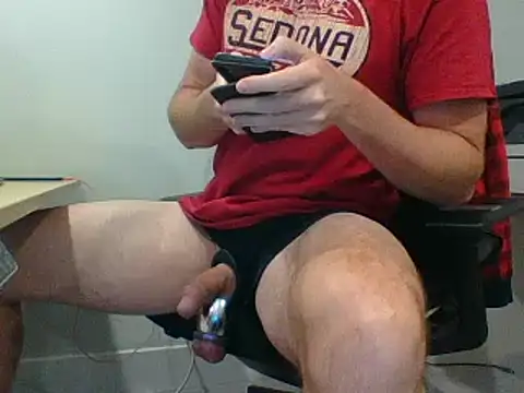 Snapshot of Bloopers66 chatting on March 17, 2025, 12:57 pm Bloopers66 online show from March 17, 2025, 12:57 pm