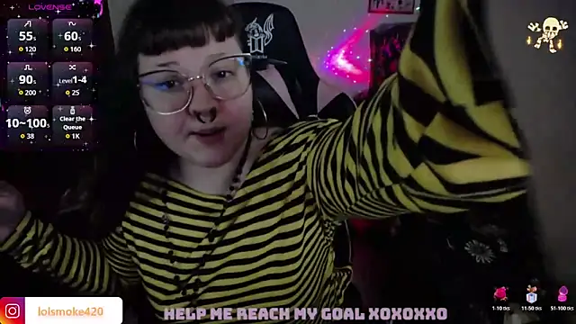 Snapshot of Bdsm_and_fries chatting on November 13, 2025, 10:57 pm Bdsm and fries online show from November 13, 2025, 10:57 pm