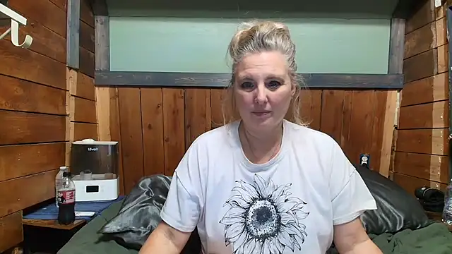 lisaxlovexxx online show from May 16, 2026, 1:59 am