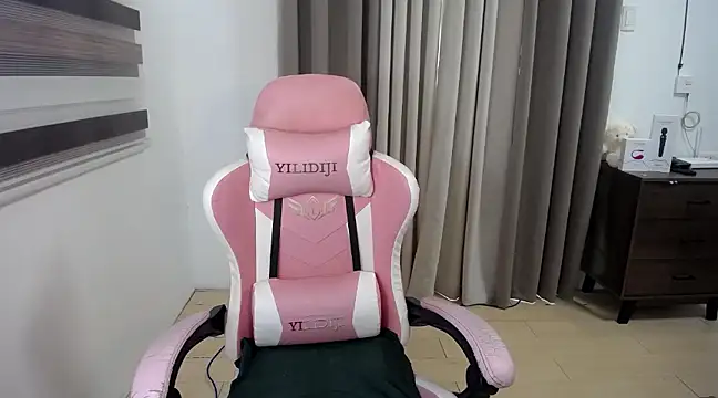 Bombshell Ashy online show from March 13, 2025, 2:16 am