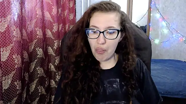 AnKey Rayah online show from May 25, 2026, 3:28 am