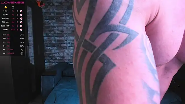 Snapshot of mark_normal chatting on November 15, 2025, 2:15 am mark normal online show from November 15, 2025, 2:15 am