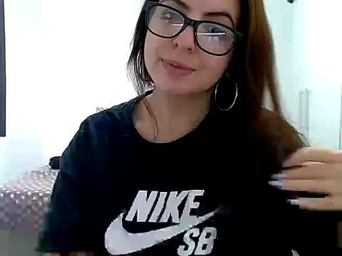 chelbyy online show from November 2, 2025, 4:34 pm