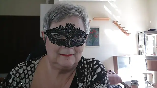 simona60 online show from April 3, 2026, 1:17 pm