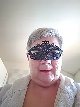 simona60 online show from April 26, 2026, 7:05 am