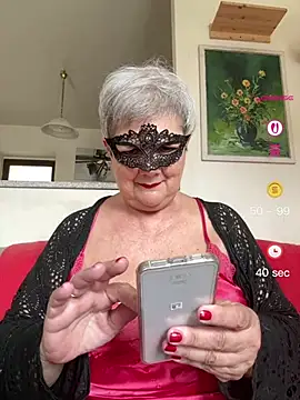 Snapshot of simona60 chatting on May 30, 2026, 1:17 pm simona60 online show from May 30, 2026, 1:17 pm