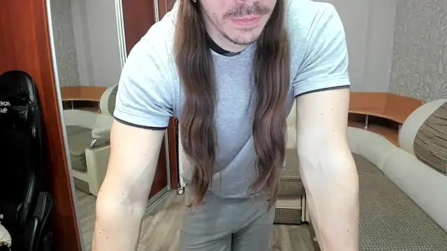 Snapshot of Marrymepls chatting on February 3, 2026, 6:46 pm Marrymepls online show from February 3, 2026, 6:46 pm