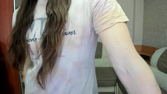 Snapshot of Marrymepls chatting on February 27, 2026, 6:46 am Marrymepls online show from February 27, 2026, 6:46 am