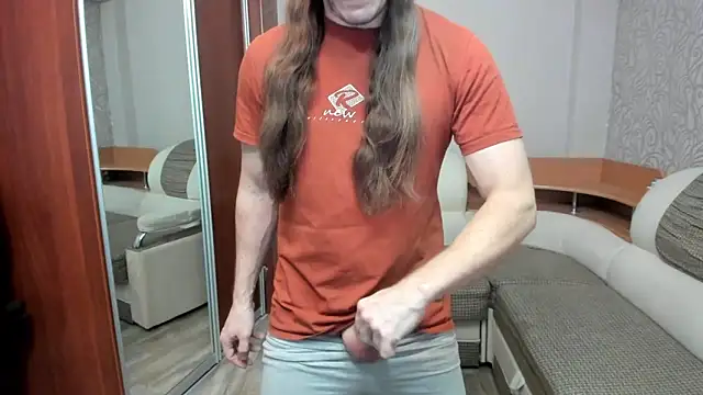 Snapshot of Marrymepls chatting on December 5, 2025, 8:35 am Marrymepls online show from December 5, 2025, 8:35 am