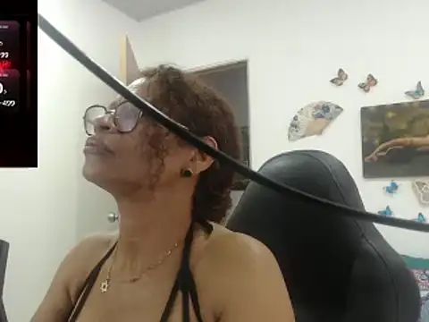 Snapshot of BustyMilf_ chatting on March 17, 2025, 12:14 pm BustyMilf online show from March 17, 2025, 12:14 pm