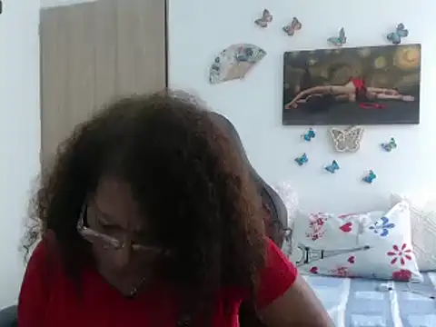 Snapshot of BustyMilf_ chatting on March 21, 2025, 6:29 pm BustyMilf online show from March 21, 2025, 6:29 pm