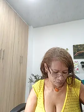 BustyMilf  online show from March 11, 2026, 12:32 pm