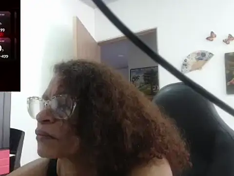 Snapshot of BustyMilf_ chatting on March 22, 2025, 6:36 pm BustyMilf online show from March 22, 2025, 6:36 pm