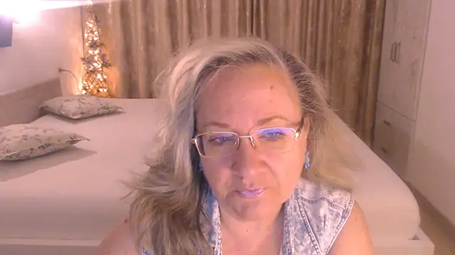 Raisshy online show from May 7, 2026, 3:55 am