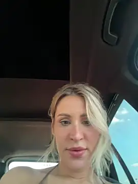 jasminesummer online show from March 9, 2025, 4:33 pm