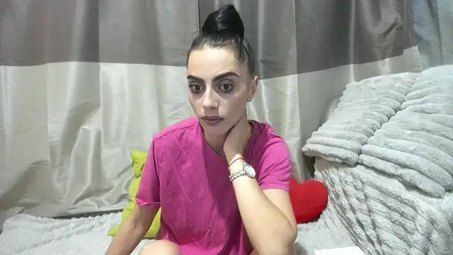 Snapshot of jessystarr chatting on November 17, 2025, 6:45 pm jessystarr online show from November 17, 2025, 6:45 pm