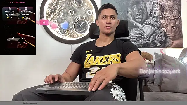 Snapshot of BenjaminCooperk chatting on November 11, 2025, 3:12 am BenjaminCooperk online show from November 11, 2025, 3:12 am