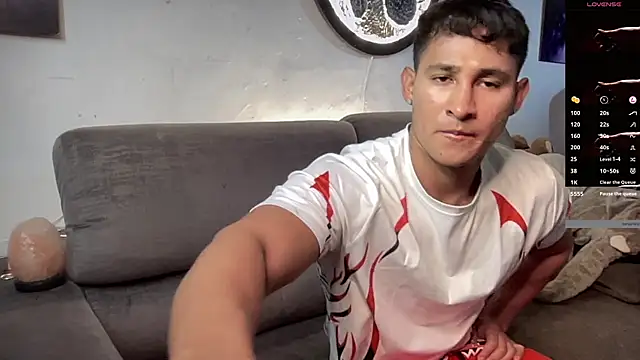 Snapshot of BenjaminCooperk chatting on October 14, 2025, 6:36 am BenjaminCooperk online show from October 14, 2025, 6:36 am