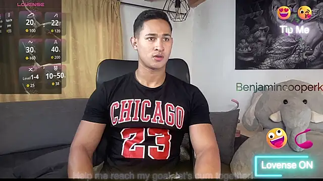 Snapshot of BenjaminCooperk chatting on January 18, 2026, 11:57 am BenjaminCooperk online show from January 18, 2026, 11:57 am