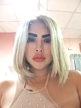 Snapshot of HorneyKitten chatting on September 14, 2025, 4:35 am HorneyKitten online show from September 14, 2025, 4:35 am