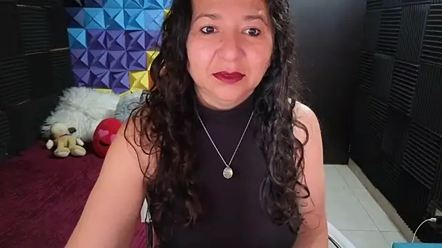 Snapshot of katifoxx chatting on September 27, 2025, 2:12 pm katifoxx online show from September 27, 2025, 2:12 pm