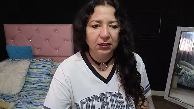 katifoxx online show from March 31, 2026, 4:20 pm