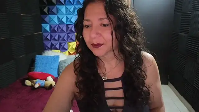 Snapshot of katifoxx chatting on September 16, 2025, 3:24 pm katifoxx online show from September 16, 2025, 3:24 pm