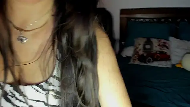 Snapshot of Ariella_tits chatting on March 16, 2026, 12:18 am Ariella tits online show from March 16, 2026, 12:18 am