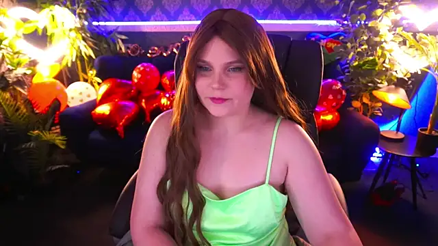 Snapshot of VinnaSky chatting on February 17, 2025, 8:06 pm VinnaSky online show from February 17, 2025, 8:06 pm