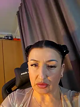 Hotangel75 online show from February 5, 2026, 5:53 pm