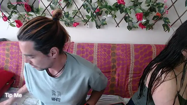 Jack Emily1 online show from November 28, 2025, 5:02 pm