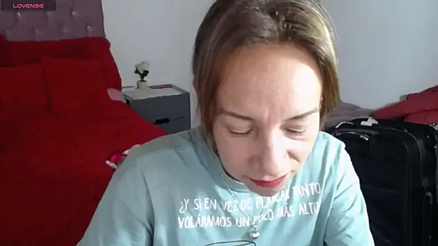 Snapshot of cristin_doll_ chatting on October 30, 2025, 5:21 pm cristin doll online show from October 30, 2025, 5:21 pm