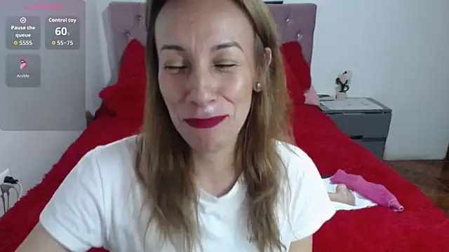 Snapshot of cristin_doll_ chatting on October 23, 2025, 4:05 pm cristin doll online show from October 23, 2025, 4:05 pm